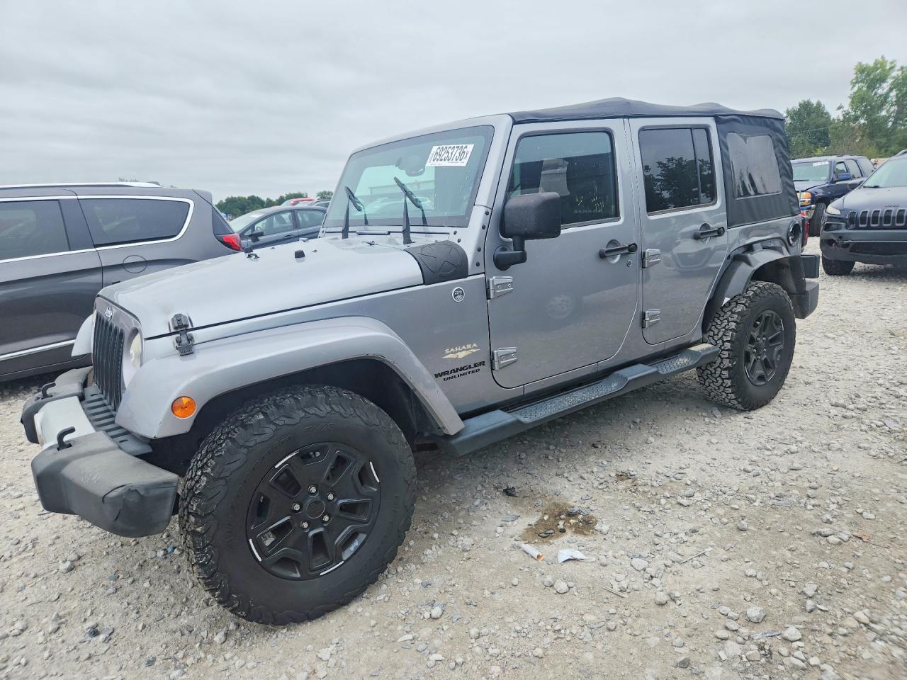 2013 JEEP WRANGLER Sahara — Front 3/4