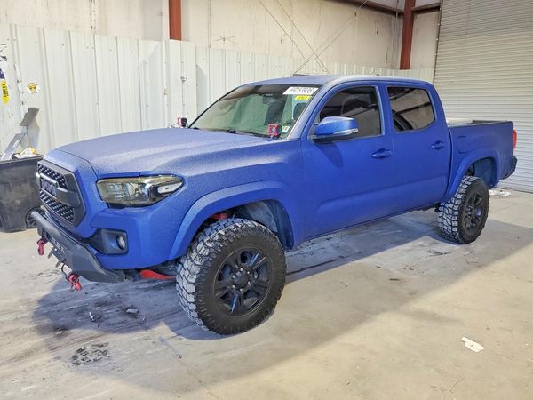 2017 TOYOTA TACOMA