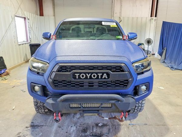 2017 TOYOTA TACOMA