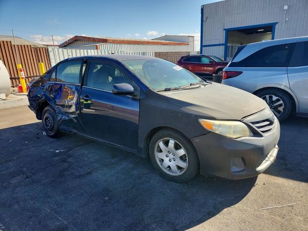 2013 TOYOTA COROLLA — Passenger 3/4
