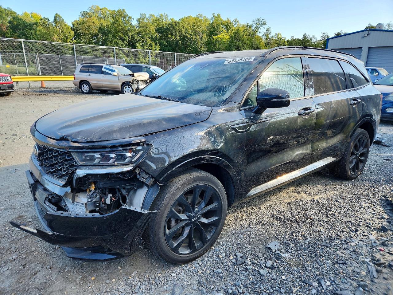 2021 KIA SORENTO — Front 3/4