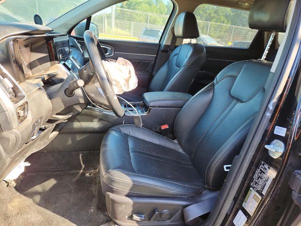 2021 KIA SORENTO — DENT