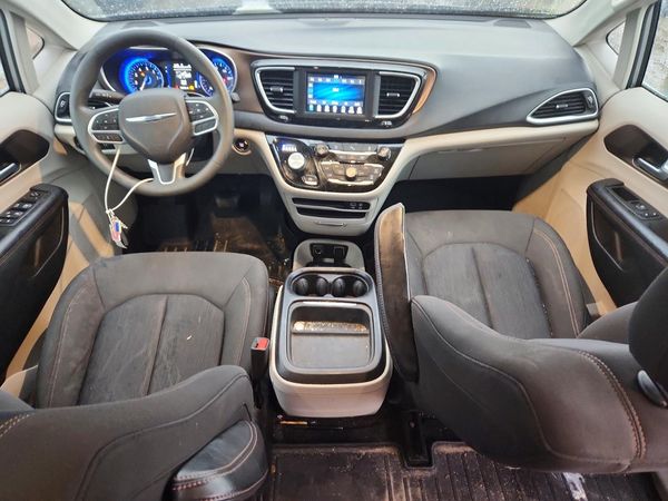 2018 CHRYSLER PACIFICA — CKPT