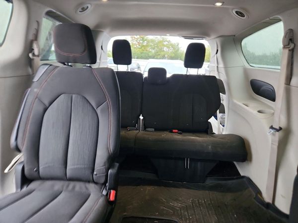 2018 CHRYSLER PACIFICA — SUVN