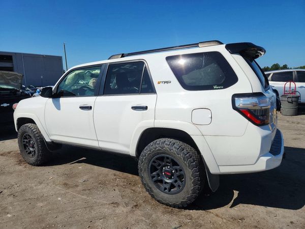 2021 TOYOTA 4RUNNER Venture