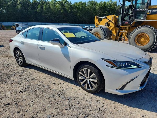 2021 LEXUS ES 250 350 Premium — Passenger 3/4
