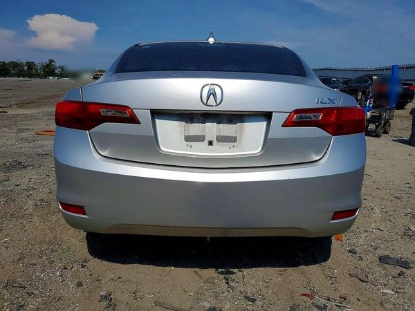 2013 ACURA ILX 20 PREMIUM — DIRR