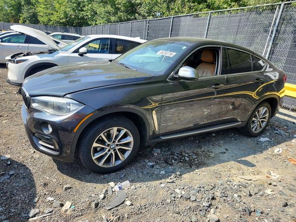 2015 BMW X6 — Front 3/4