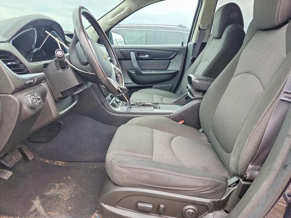 2015 CHEVROLET TRAVERSE 1LT — DENT