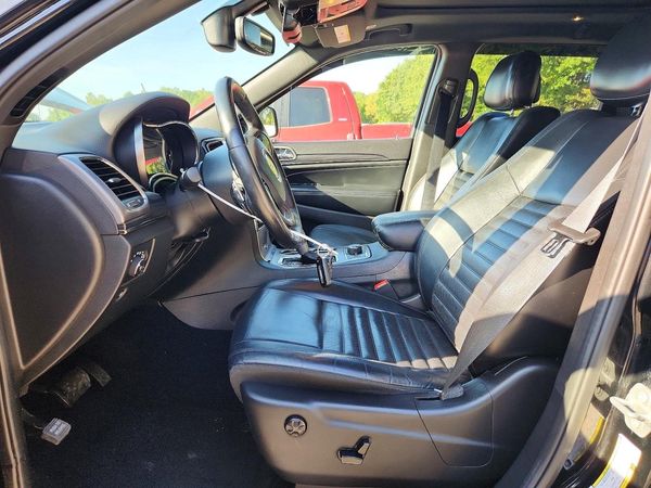 2019 JEEP GRAND CHEROKEE — DENT