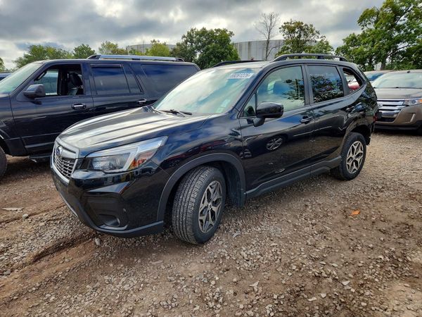 2021 SUBARU FORESTER — Front 3/4