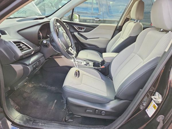 2021 SUBARU FORESTER — DENT