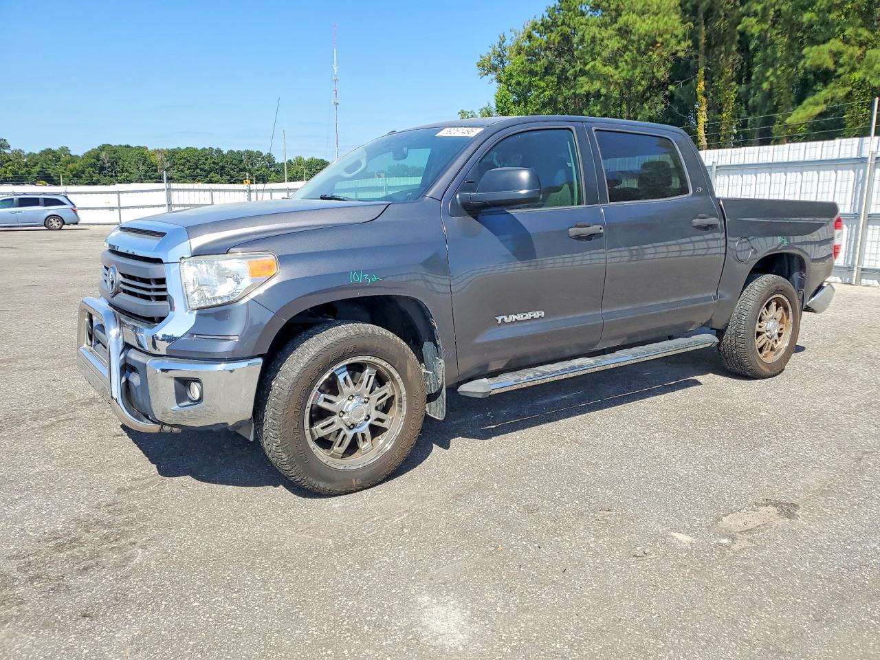 2015 TOYOTA TUNDRA SR5 Grade