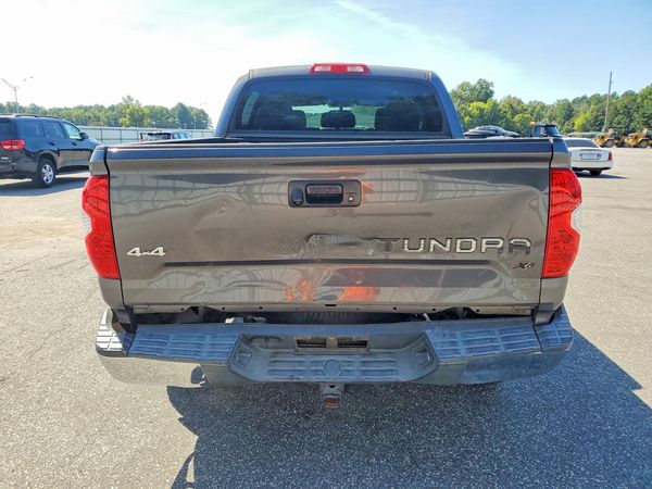 2015 TOYOTA TUNDRA SR5 Grade