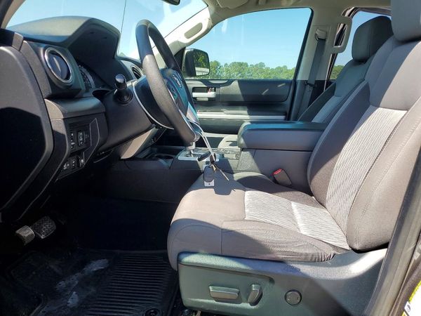 2015 TOYOTA TUNDRA SR5 Grade