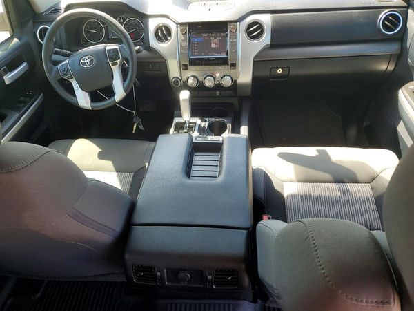 2015 TOYOTA TUNDRA SR5 Grade