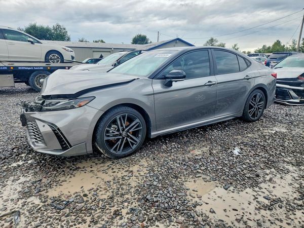 2025 TOYOTA CAMRY — Front 3/4