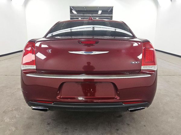 2018 CHRYSLER 300 — DIRR