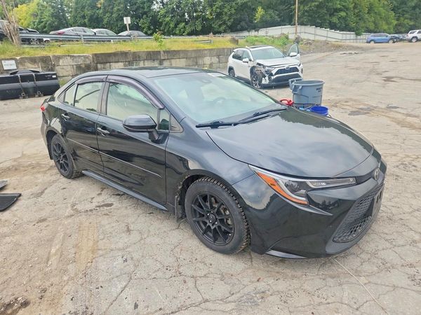 2022 TOYOTA COROLLA LE — Passenger 3/4