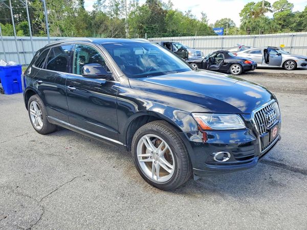 2017 AUDI Q5 quattro Premium — Passenger 3/4