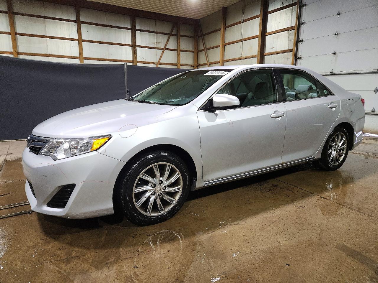2012 TOYOTA CAMRY — Front 3/4