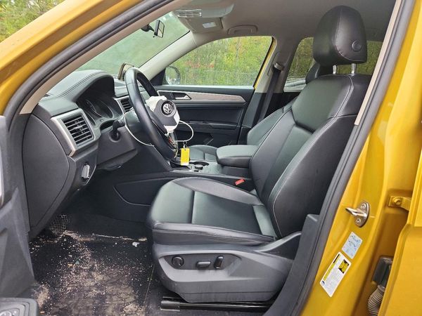2018 VOLKSWAGEN ATLAS 4Motion SE — DENT