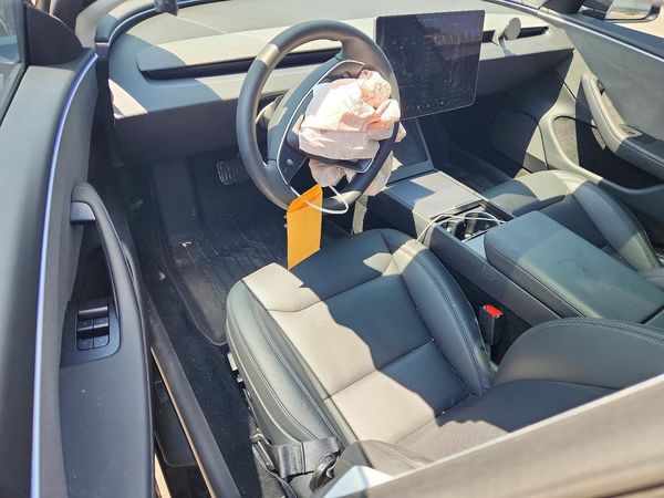 2025 TESLA MODEL 3 — CKPT