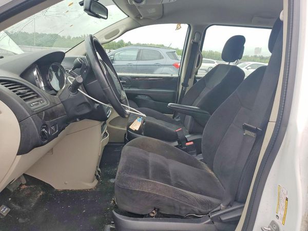 2014 DODGE GRAND CARAVAN SE — DENT