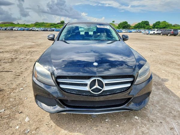 2017 MERCEDES-BENZ C C300