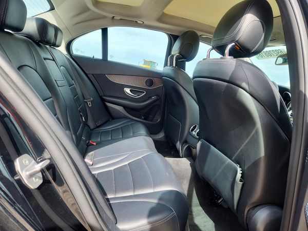 2017 MERCEDES-BENZ C C300