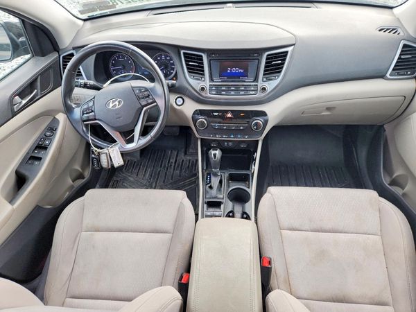 2016 HYUNDAI TUCSON