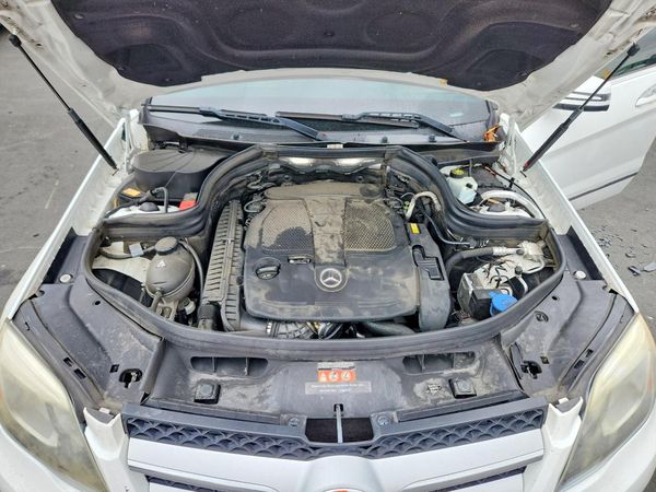 2015 MERCEDES-BENZ GLK GLK350 4-MATIC — Engine bay