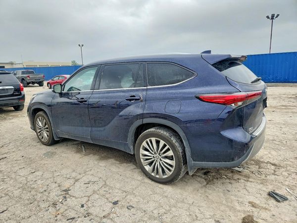 2022 TOYOTA HIGHLANDER Platinum — DSRA