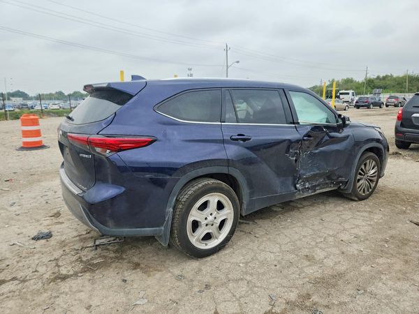 2022 TOYOTA HIGHLANDER Platinum — PSRA