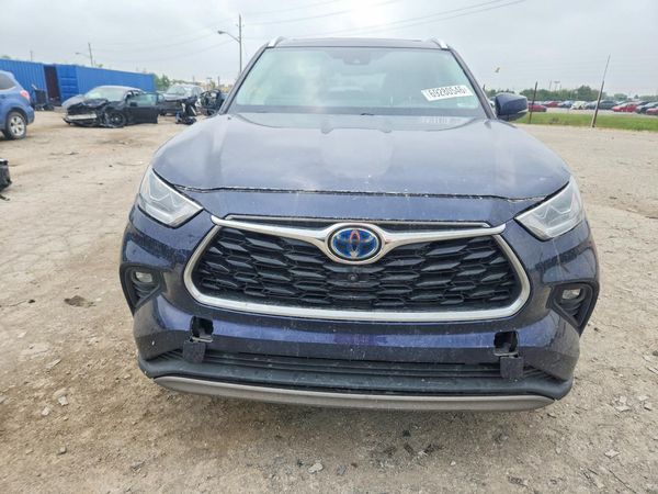 2022 TOYOTA HIGHLANDER Platinum — DIRF