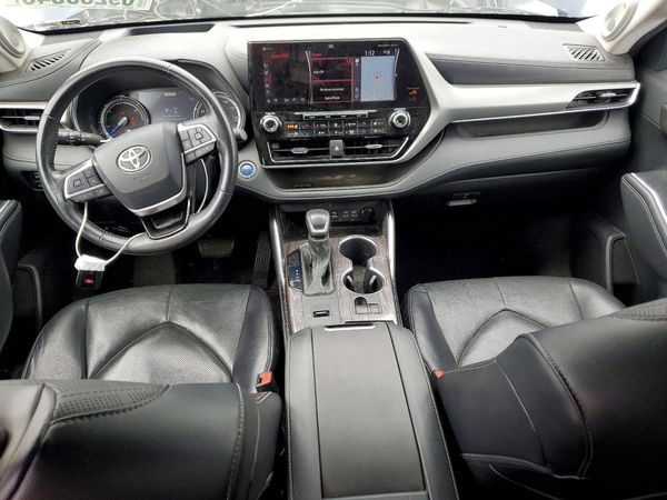 2022 TOYOTA HIGHLANDER Platinum — CKPT