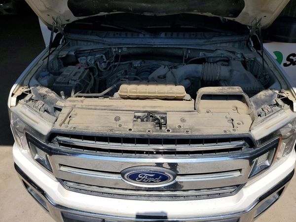 2020 FORD F150 — Engine bay