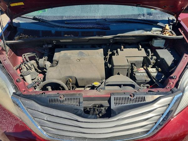 2012 TOYOTA SIENNA — Engine bay
