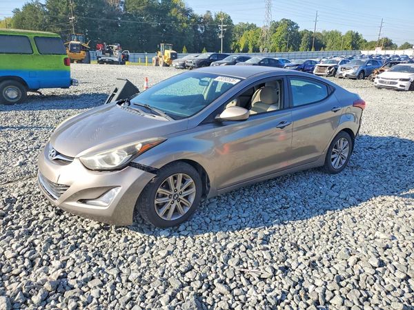 2014 HYUNDAI ELANTRA — Front 3/4