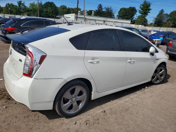 2015 TOYOTA PRIUS — PSRA