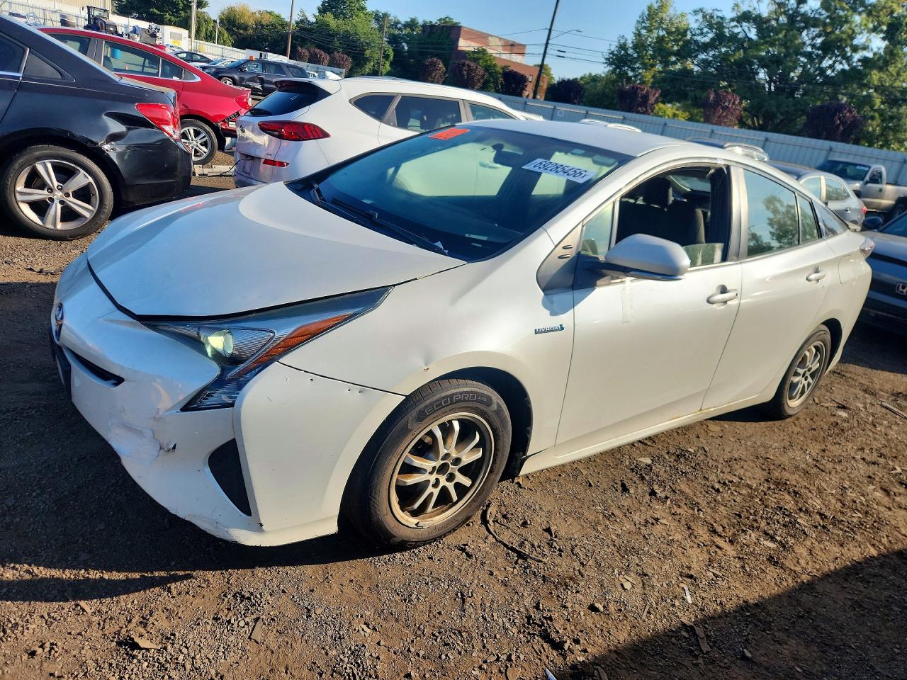 2016 TOYOTA PRIUS One/Two — Front 3/4