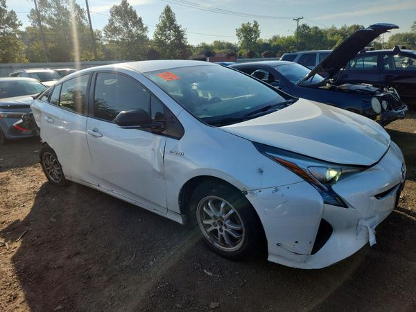 2016 TOYOTA PRIUS One/Two — Passenger 3/4