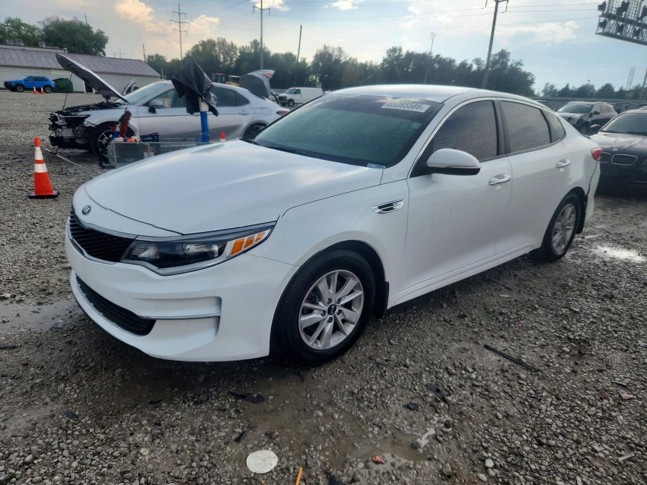 2016 KIA OPTIMA — Front 3/4