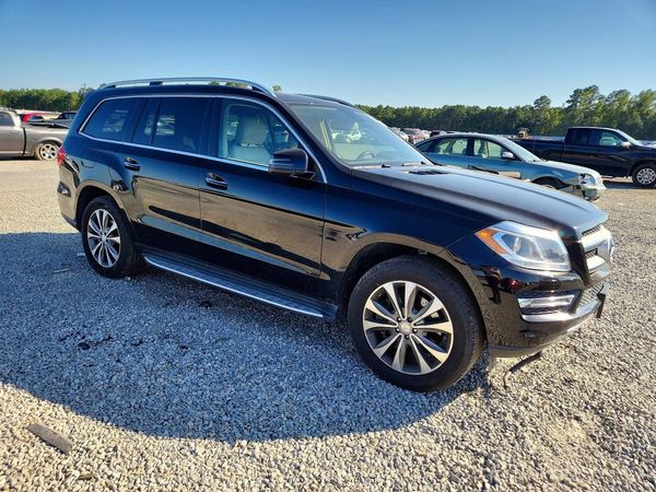 2013 MERCEDES-BENZ GL — Passenger 3/4
