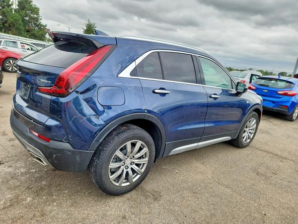 2022 CADILLAC XT4 Premium Luxury — PSRA