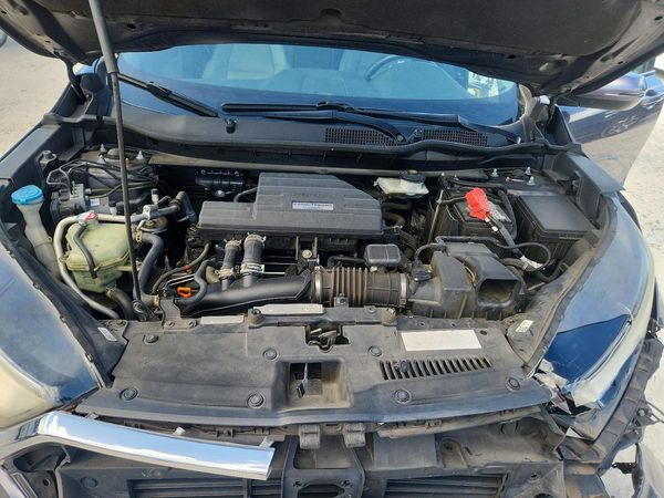 2017 HONDA CRV Touring — Engine bay