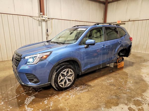 2022 SUBARU FORESTER — DSFA — Front 3/4