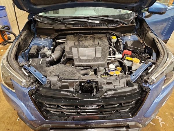 2022 SUBARU FORESTER Premium — Engine bay
