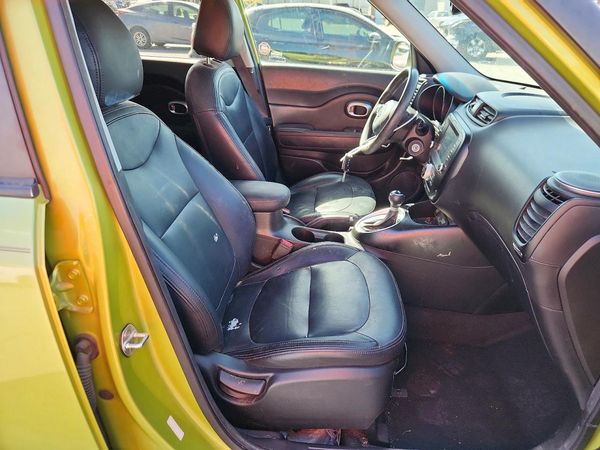 2019 KIA SOUL Base — DENT