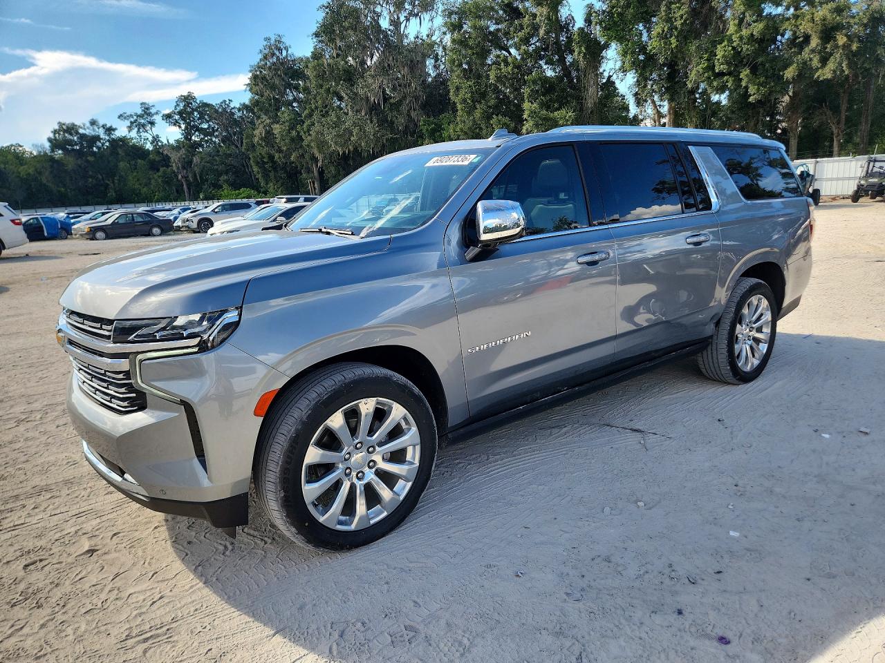 2024 CHEVROLET SUBURBAN Premier — Front 3/4